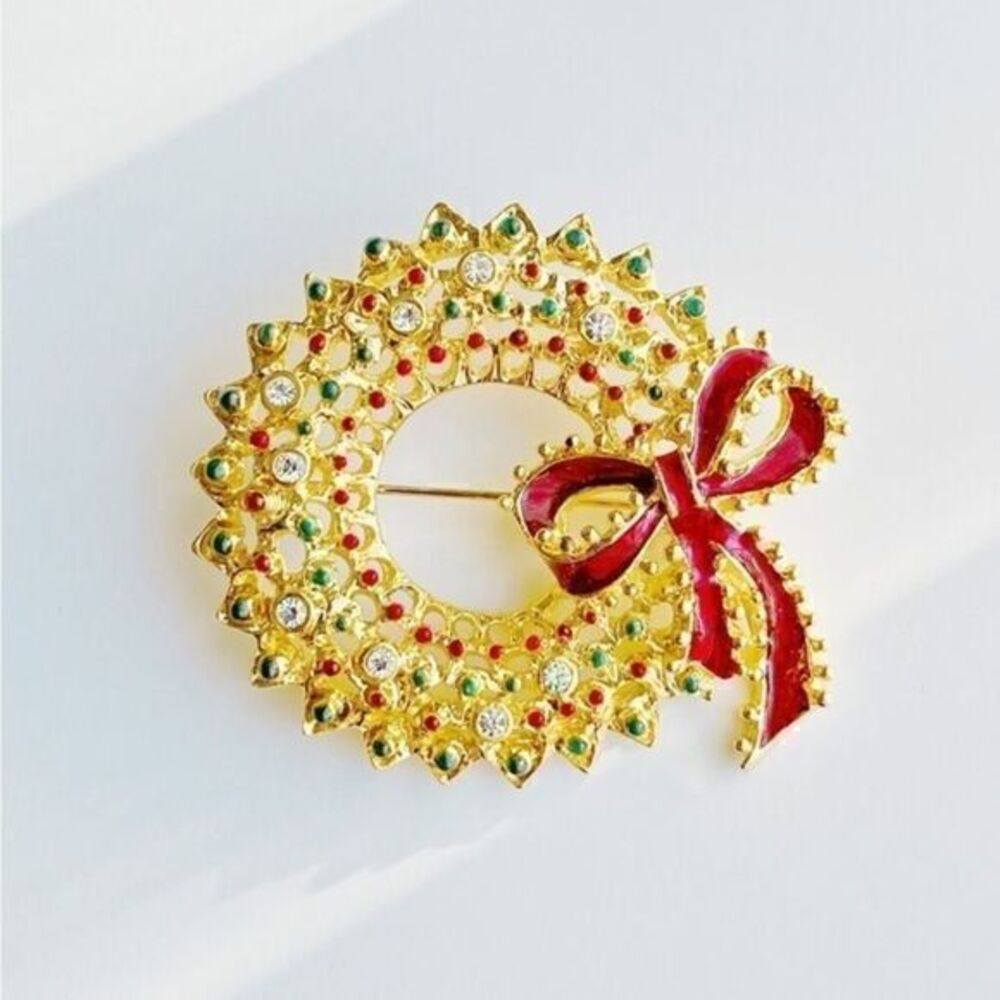 Vintage Christmas Wreath Enamel & Rhinestone Brooch​